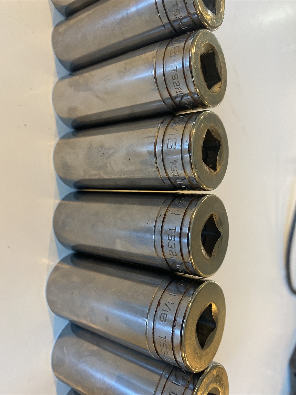 Snap On Tools 1/2″ Drive SAE Deep 6pt Socket Set 11/16″ to 1-1/4″ 313TSYA
