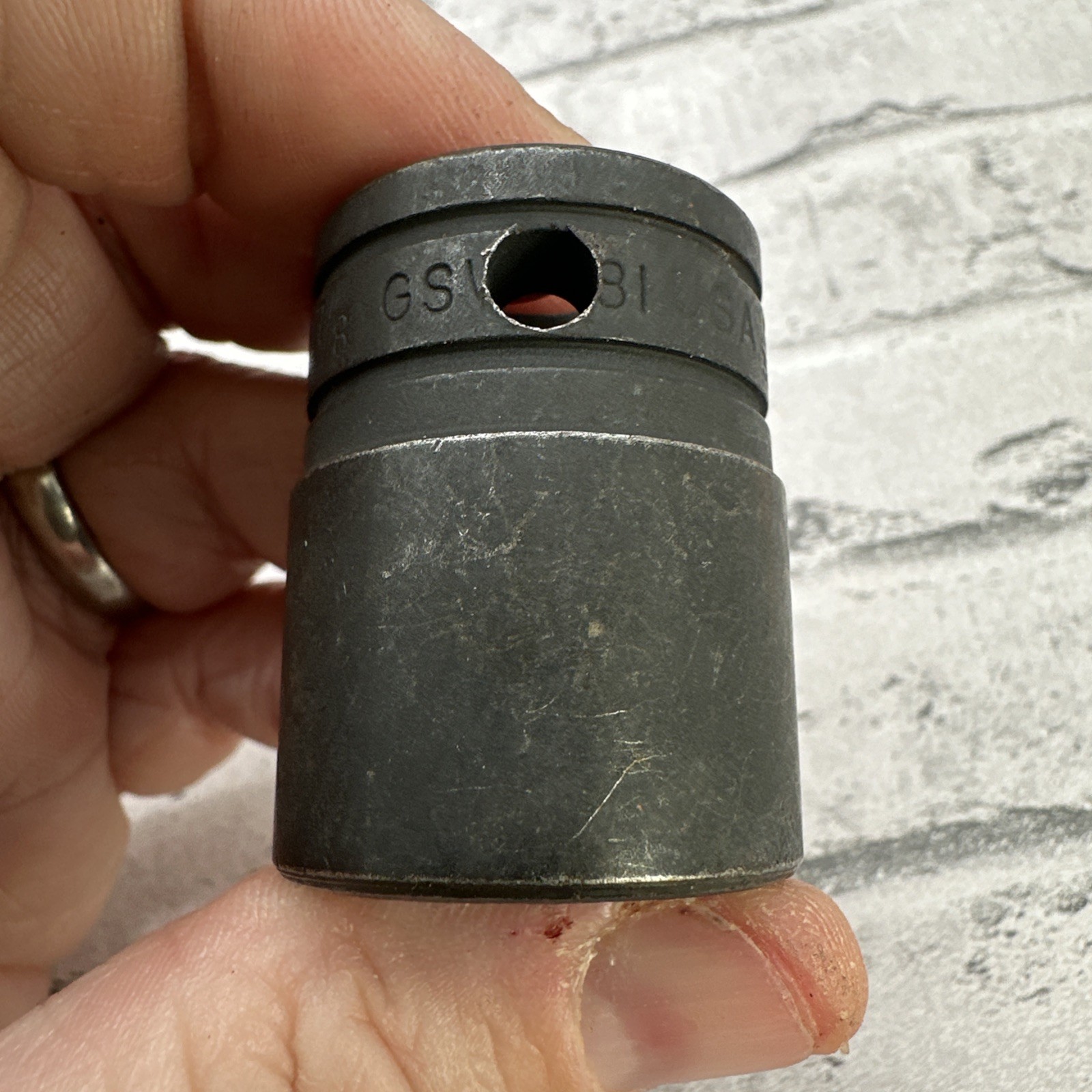 Snap-on Tools 1/2″ Drive 7/8″ 12pt Black Industrial Finish Socket GSW281