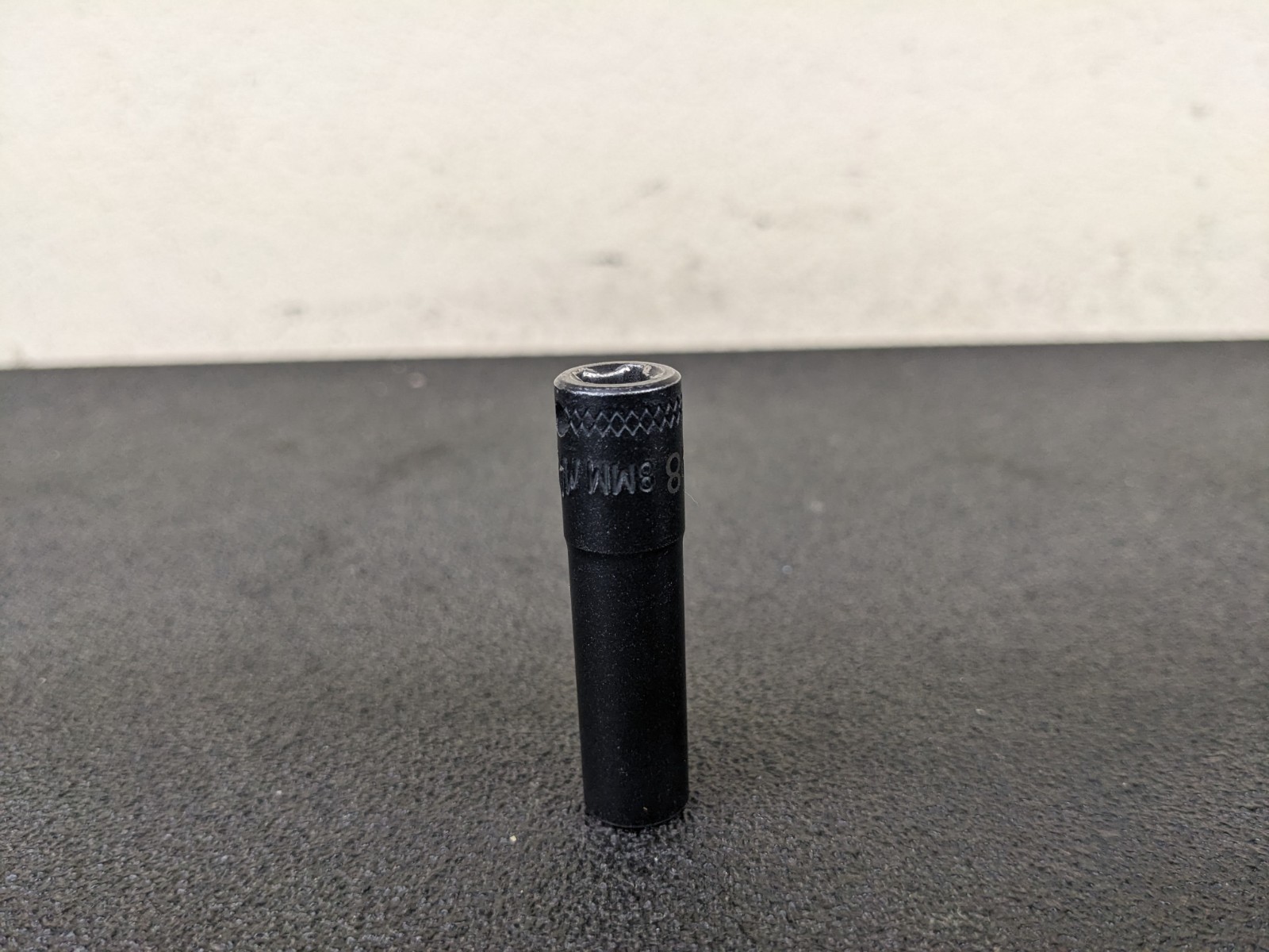 #bn700 Mac Tools Deep Impact 8mm 6-Point 1/4”’ Drive Magnetic Socket MDMP68MM