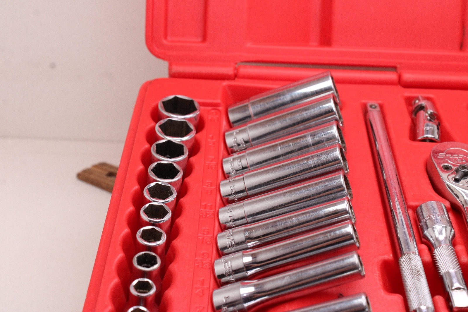 Snap-on 144TMPB 44 Piece 1/4″ Drive 6-Point Metric/ SAE General Service Set USA