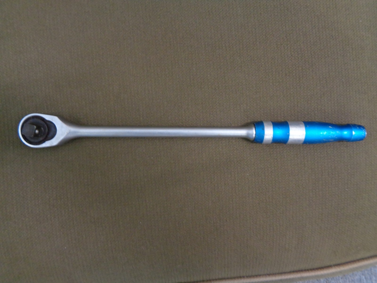3/8″ Dr. x 12″ Sealed Head Ratchet Titan 12161