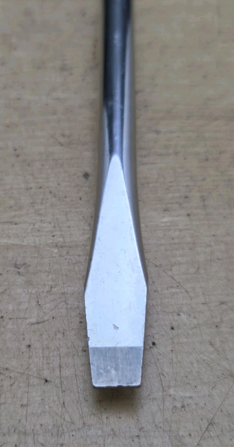 Snap On SGD6BR – 5/16″ Flat Tip X 6″ Long Blade Red Soft Grip Screwdriver Nice