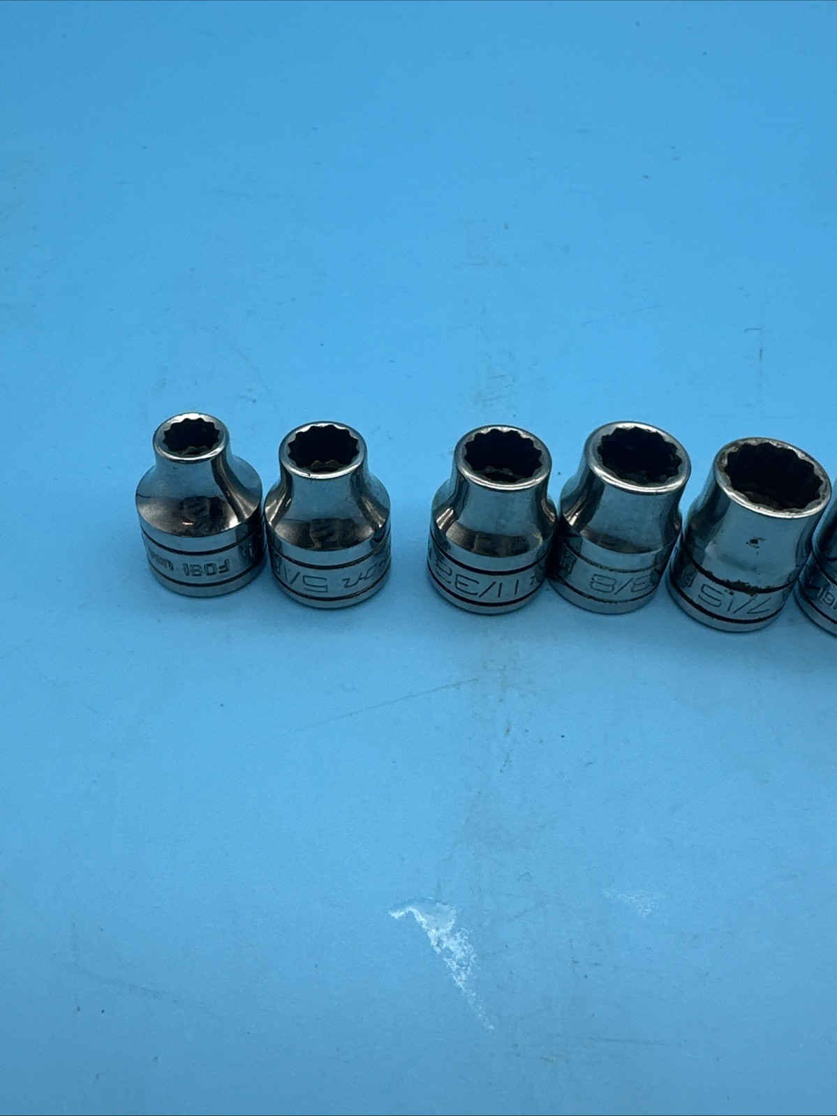 Snap-On Tools Socket Set 3/8″ Drive 1/4″ to 7/8″ 12 Point 12 Pieces