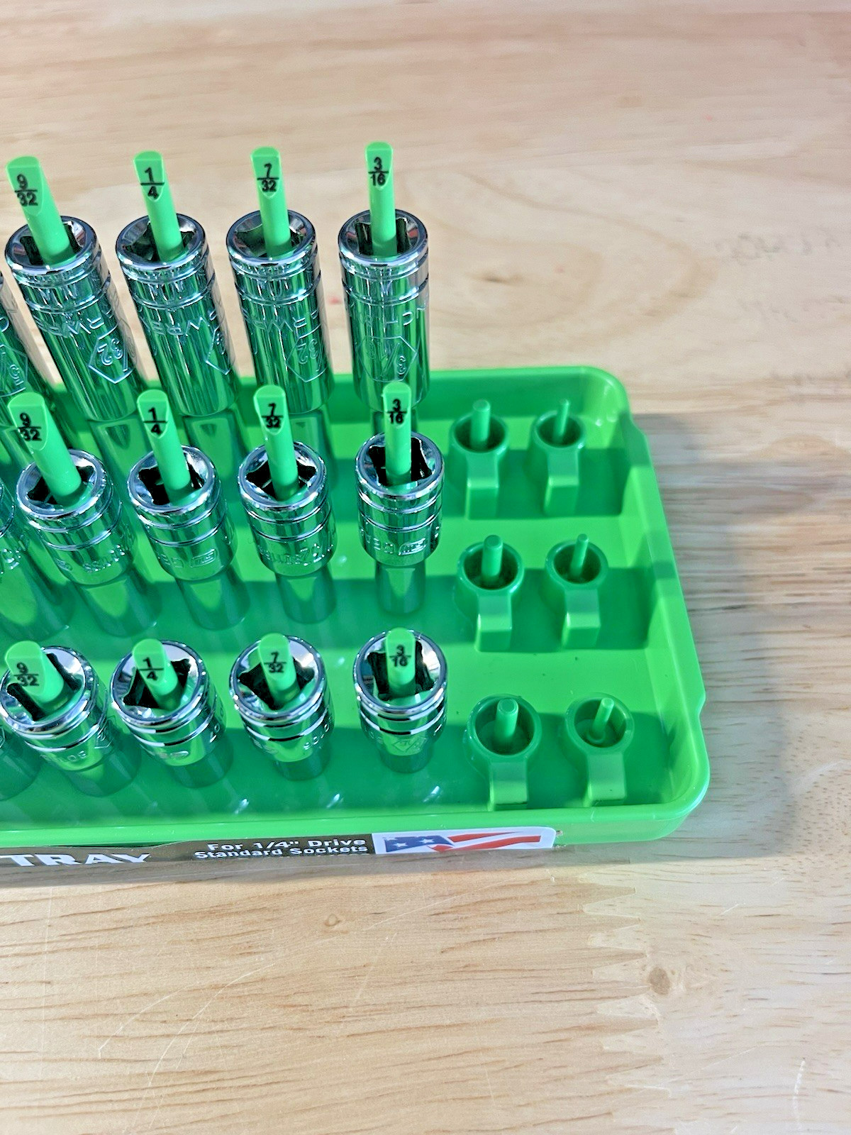 GearWrench 1/4” Metric & SAE Shallow Mid Deep 6 pt Sockets w/ Hansen Trays