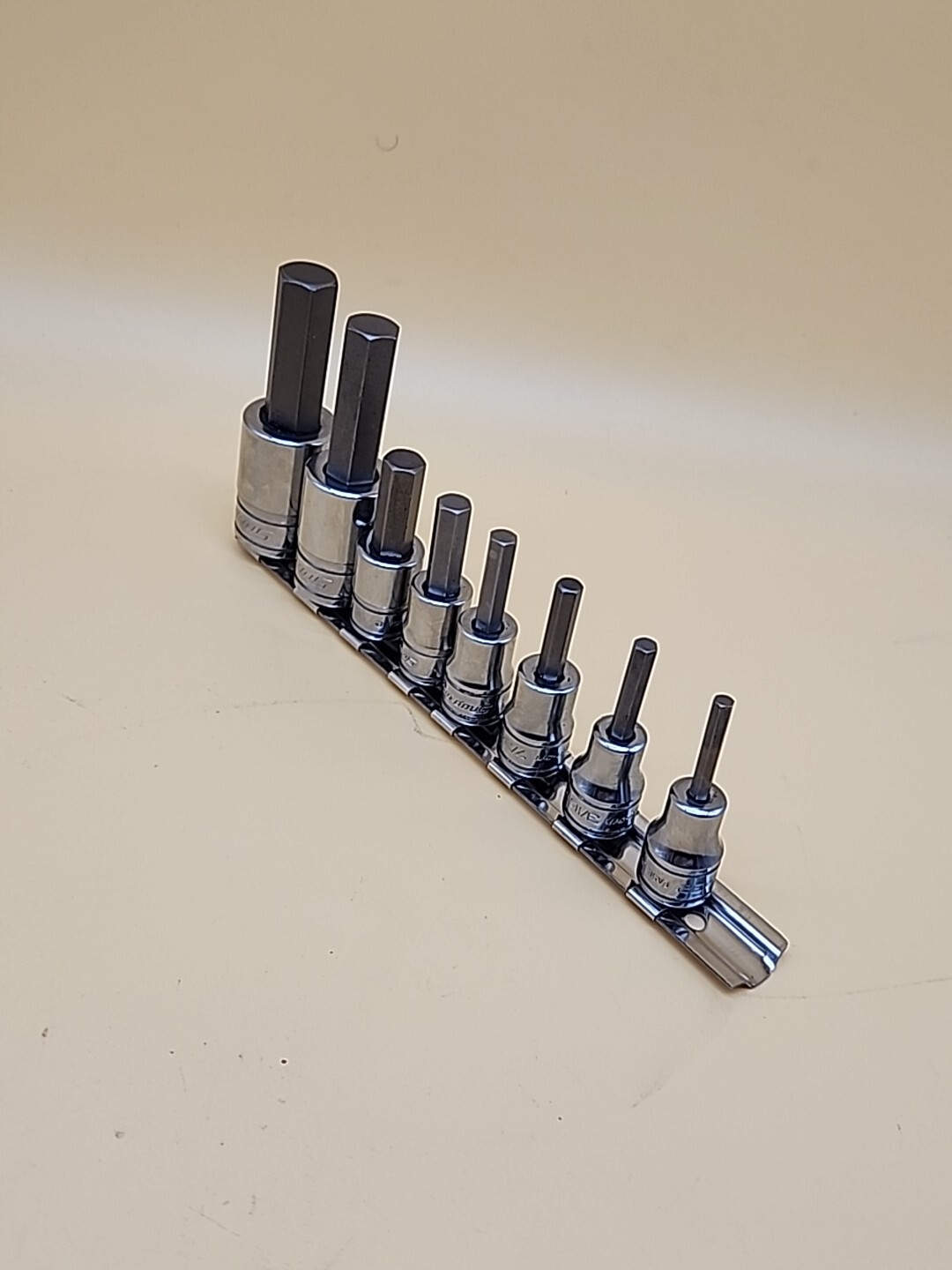 Snap-On 8pc SAE Hex Allen Bit Socket Set – 3/8″ & 1/2″ Drive 5/32″ – 9/16″