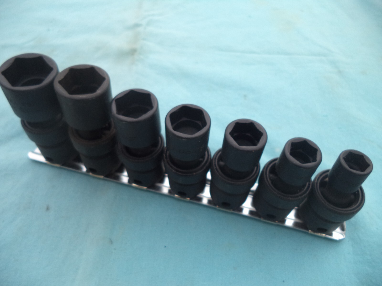 New Snap-On 3/8″ Drive SAE #207IPF 3/8″-3/4″ Swivel Impact Socket Set 7Pc w/Rail