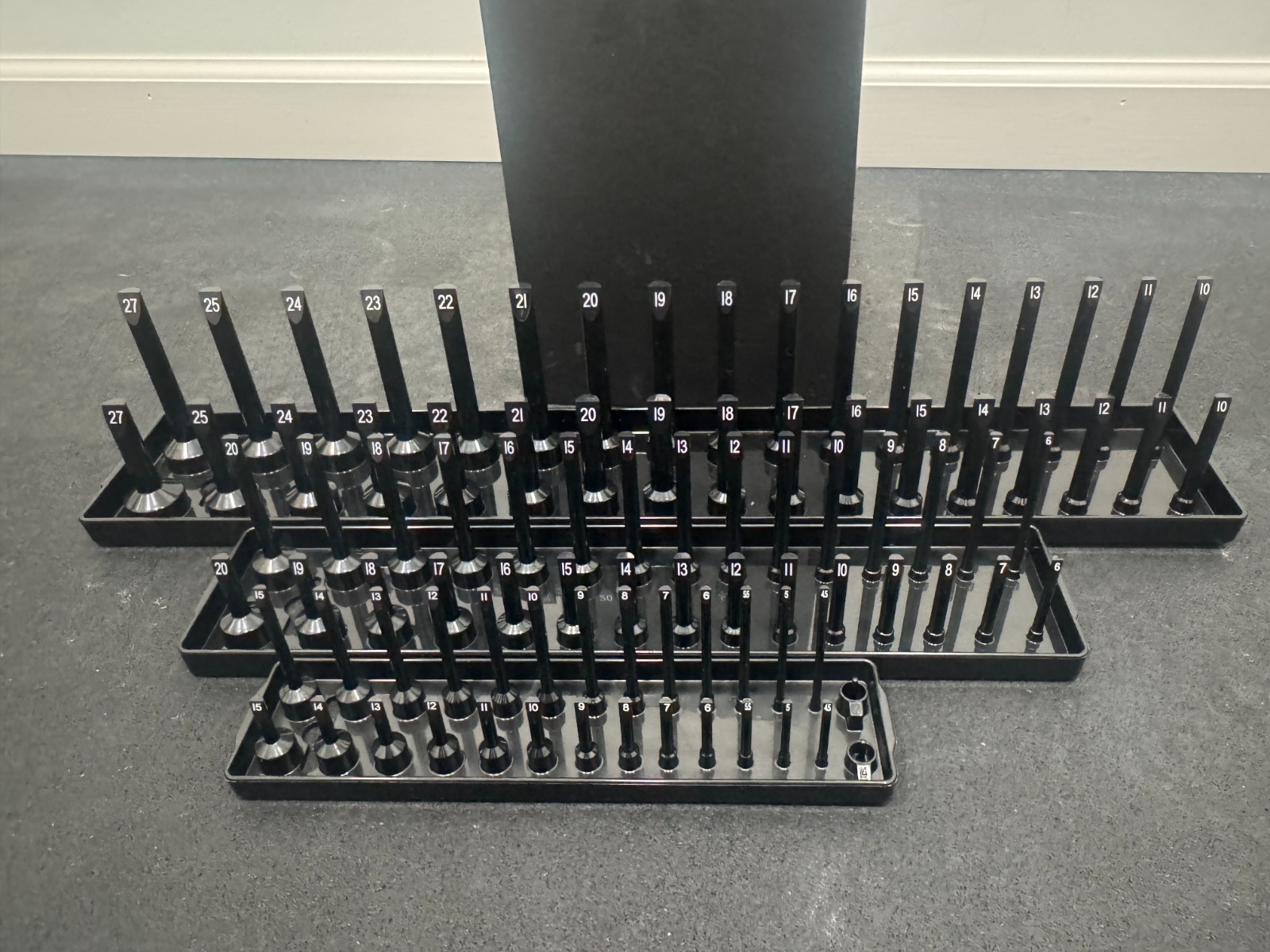 US General socket trays (mm & sae) Red (SAE) – Black (MM)