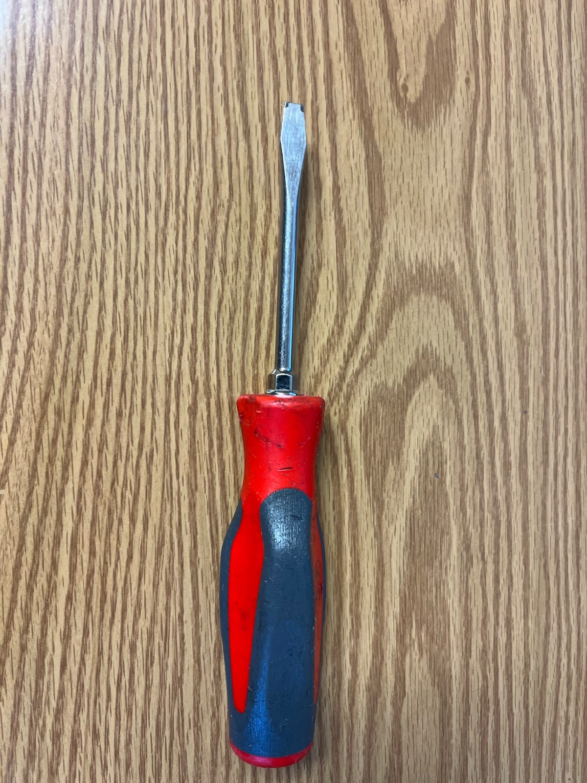 SNAP ON SHD4 -RED/GRAY COMFORT GRIP HANDLE 1/4 FLAT BLADE 8.75″ LONG LOT#56