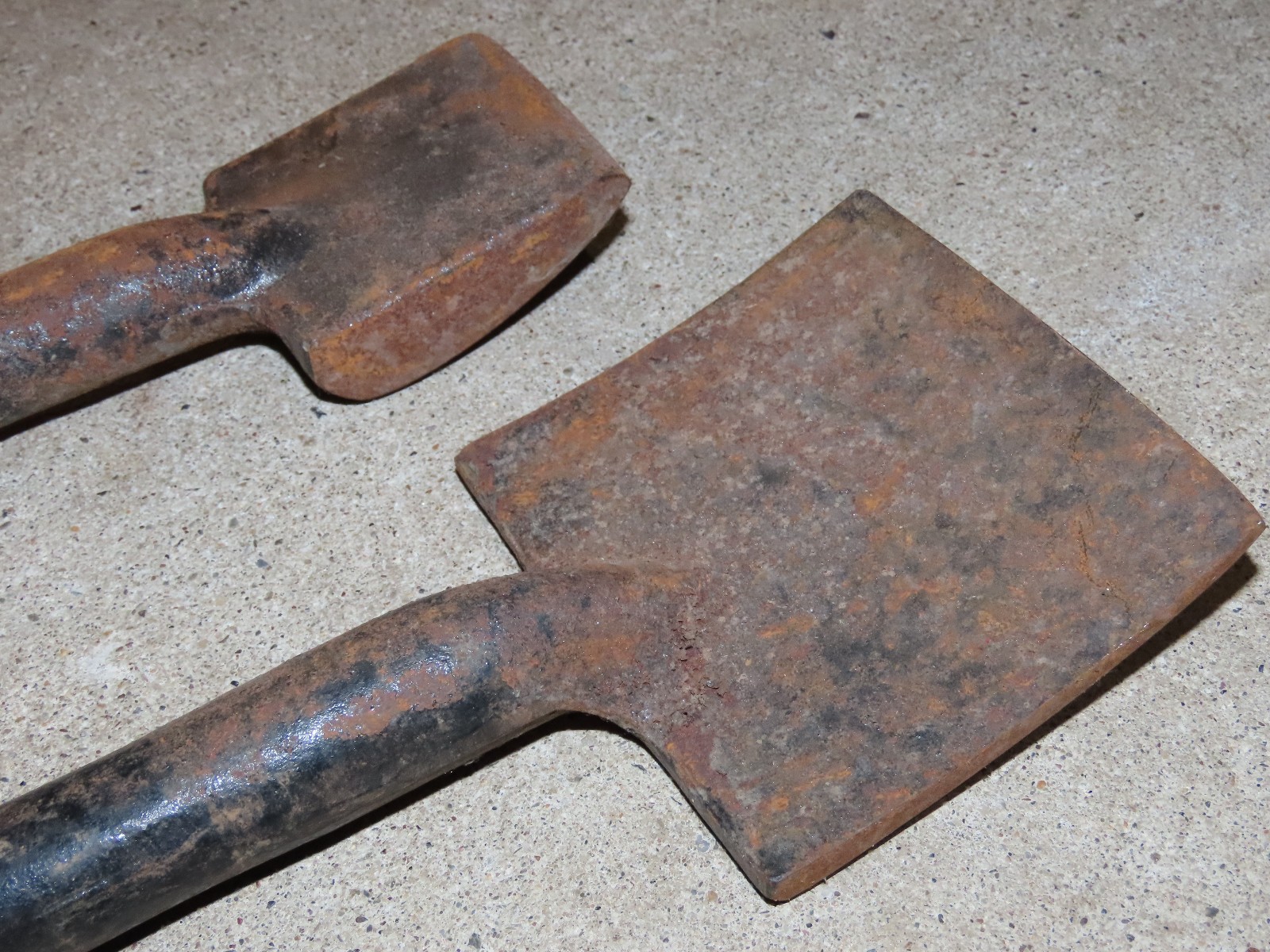 Vintage 14” & 20″ Large Dolly Spoon 4 Pounds Auto Body Fender Repair Unbranded