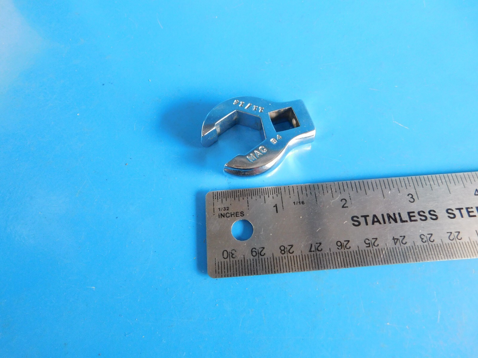 USED, MAC TOOLS ( 11/16 IN.) 3/8 IN. DR. FLARE NUT CROWFOOT, PART #CHB22