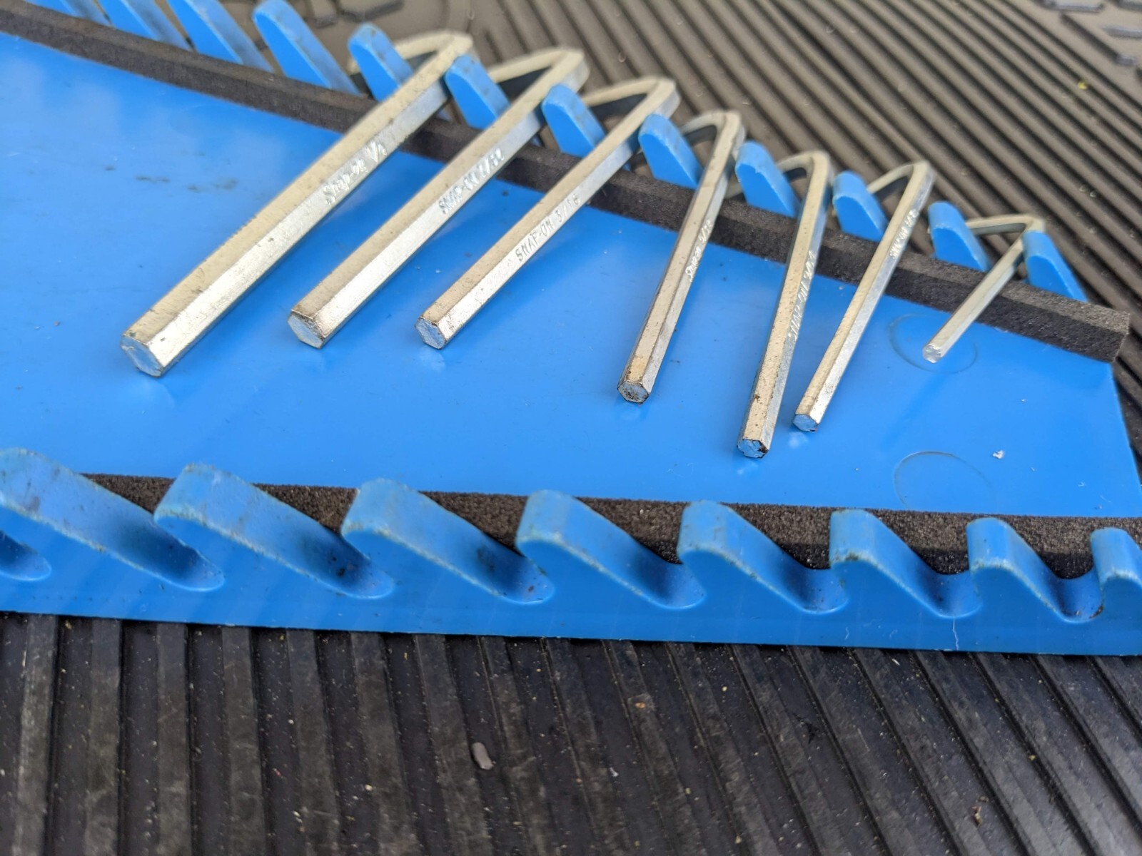#bh832 Snap-on 18 pc SAE L-Shaped Hex Wrench Set .028-3/4″ AW1020DK