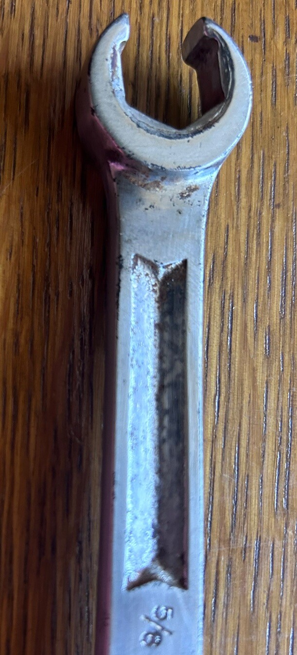 Snap-On 5/8″ 11/16″ 6 Point SAE Flare Nut Wrench (RXH2022S)