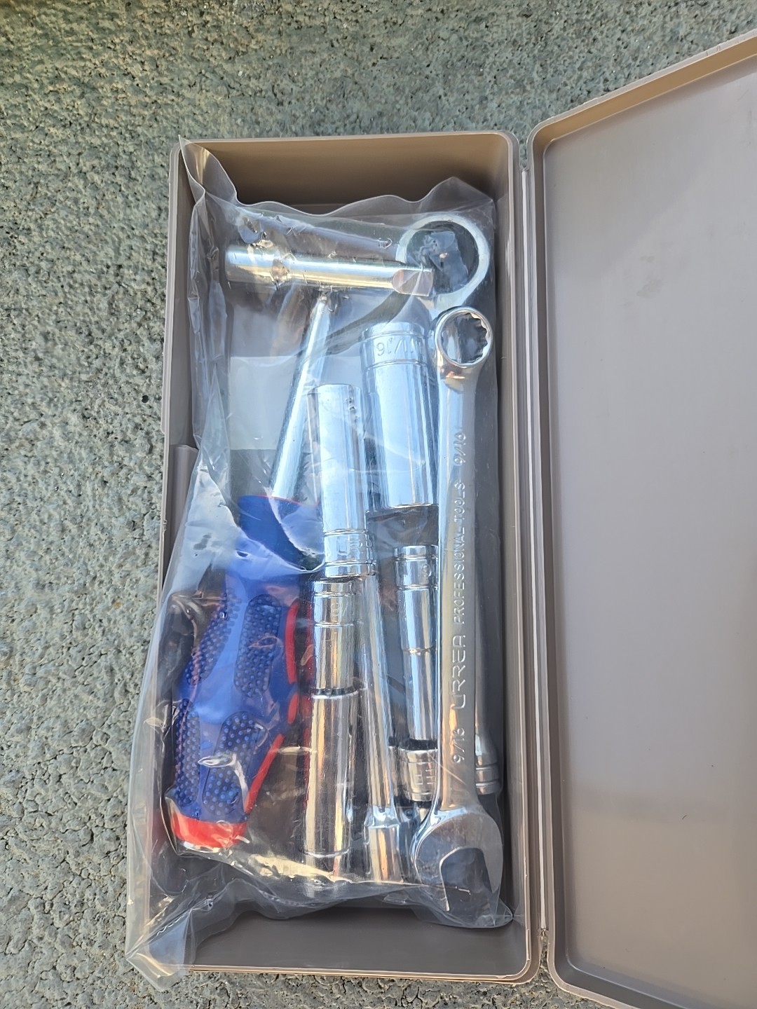 URREA 11 PC 3/8D Chrome Skt Set RB08