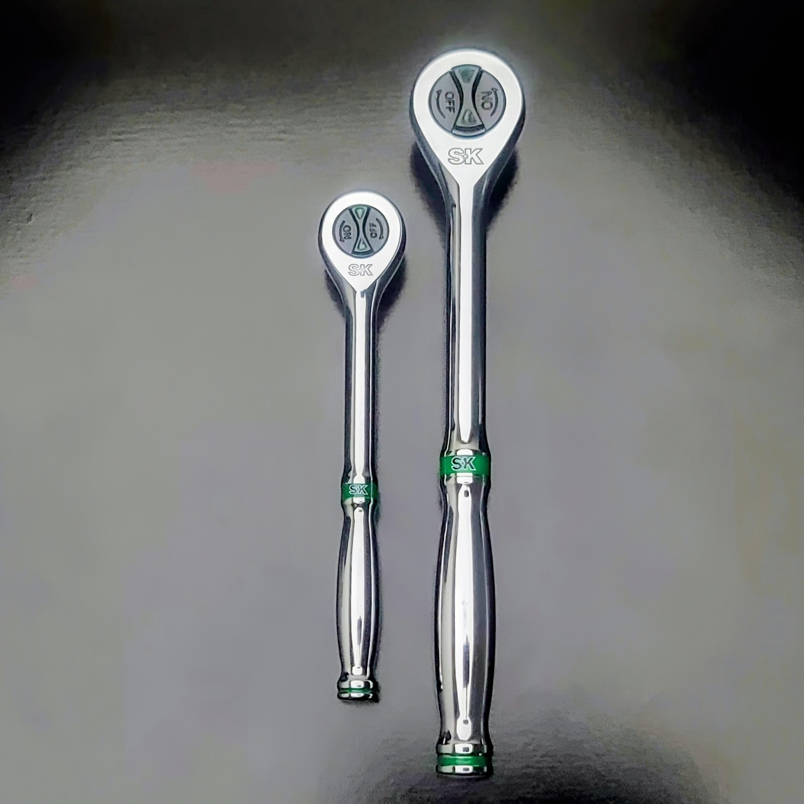 SK Professional Tools 2 Ratchet Combo Pack 1/4+3/8″ 160P Ratchets