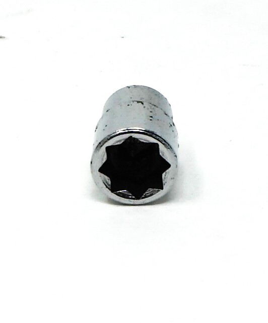 Vintage Snap-On USA [TM412] 3/8″ SAE 1/4″-Drive 8-Point Chrome Socket
