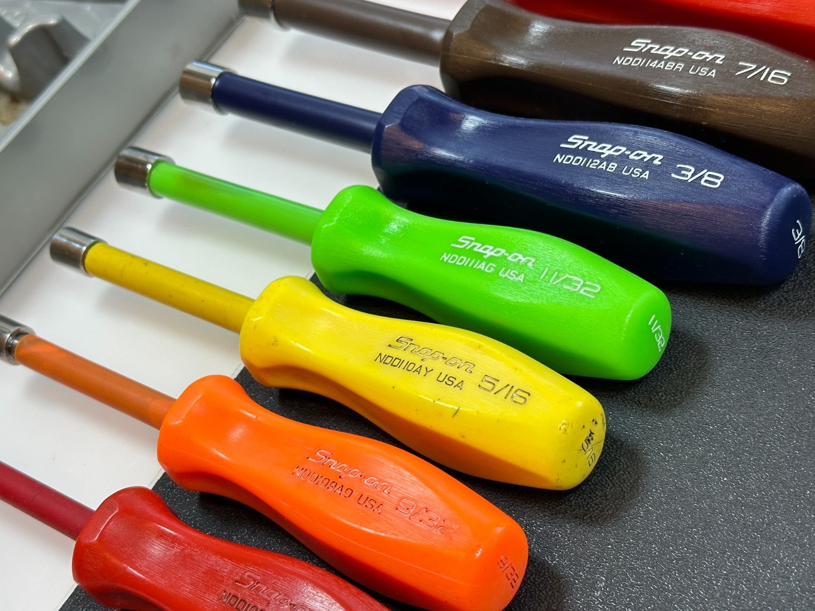 🇺🇸 Snap On Tools USA 7pc SAE 1/4″ to 1/2″ Nut Driver Set HARD Handle w/ Tray