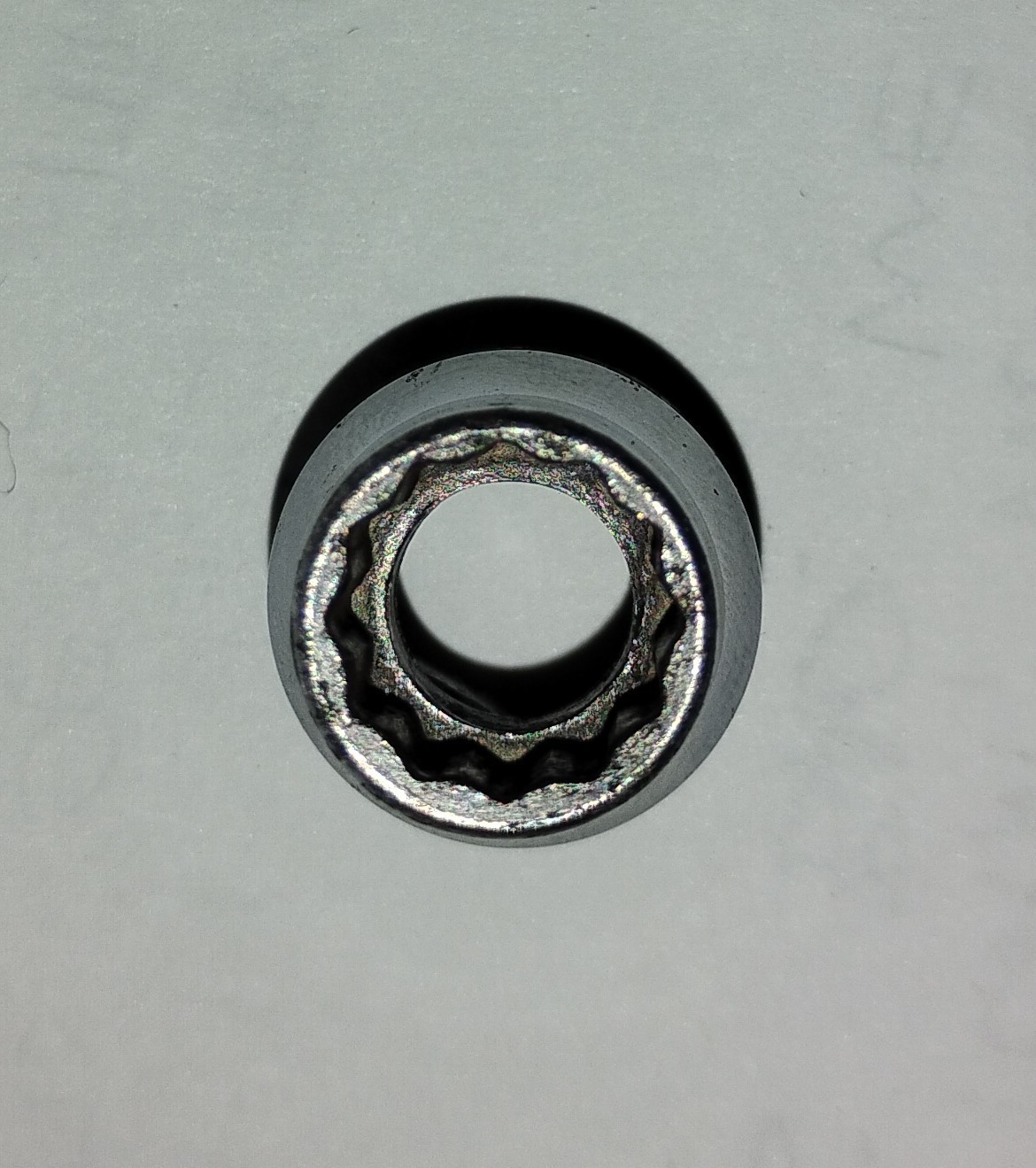Snap-On 3/8″ Flank Drive Shallow Socket F121