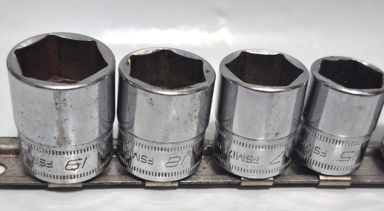 SNAP-ON 3/8″ DRIVE 10 PC. METRIC SHALLOW SOCKET SET 6 POINT