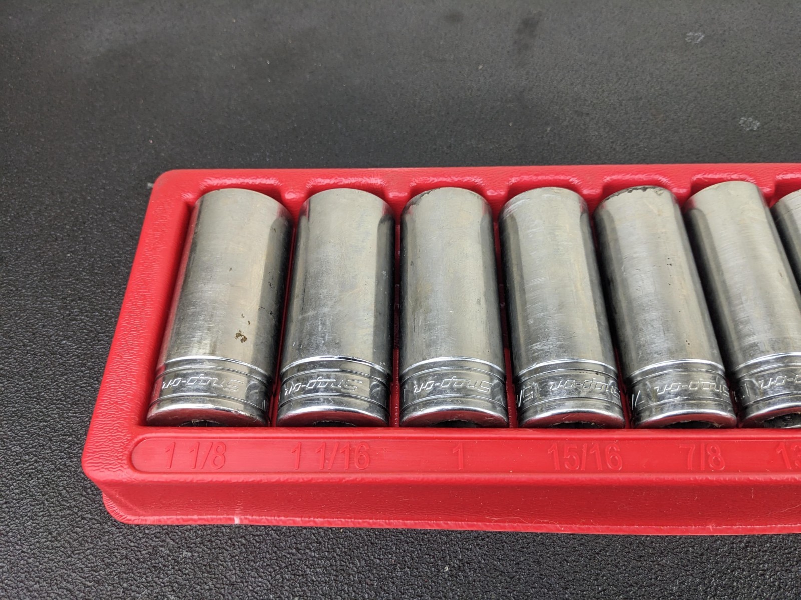 #bo810 Snap-on Tools 1/2″ Drive 6 Point Deep Socket Set 3/8″ to 1-1/8″ 313TSYA