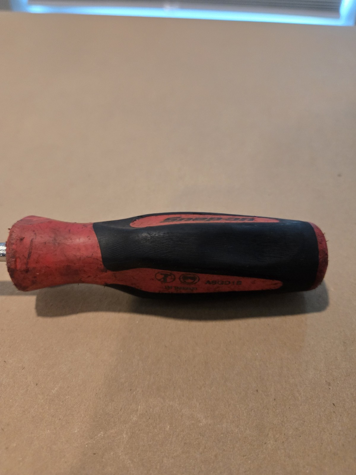 Snap On 10″ Long Soft Grip Dished Trim Pad Tool Red/Black Handle USA ASGD1B