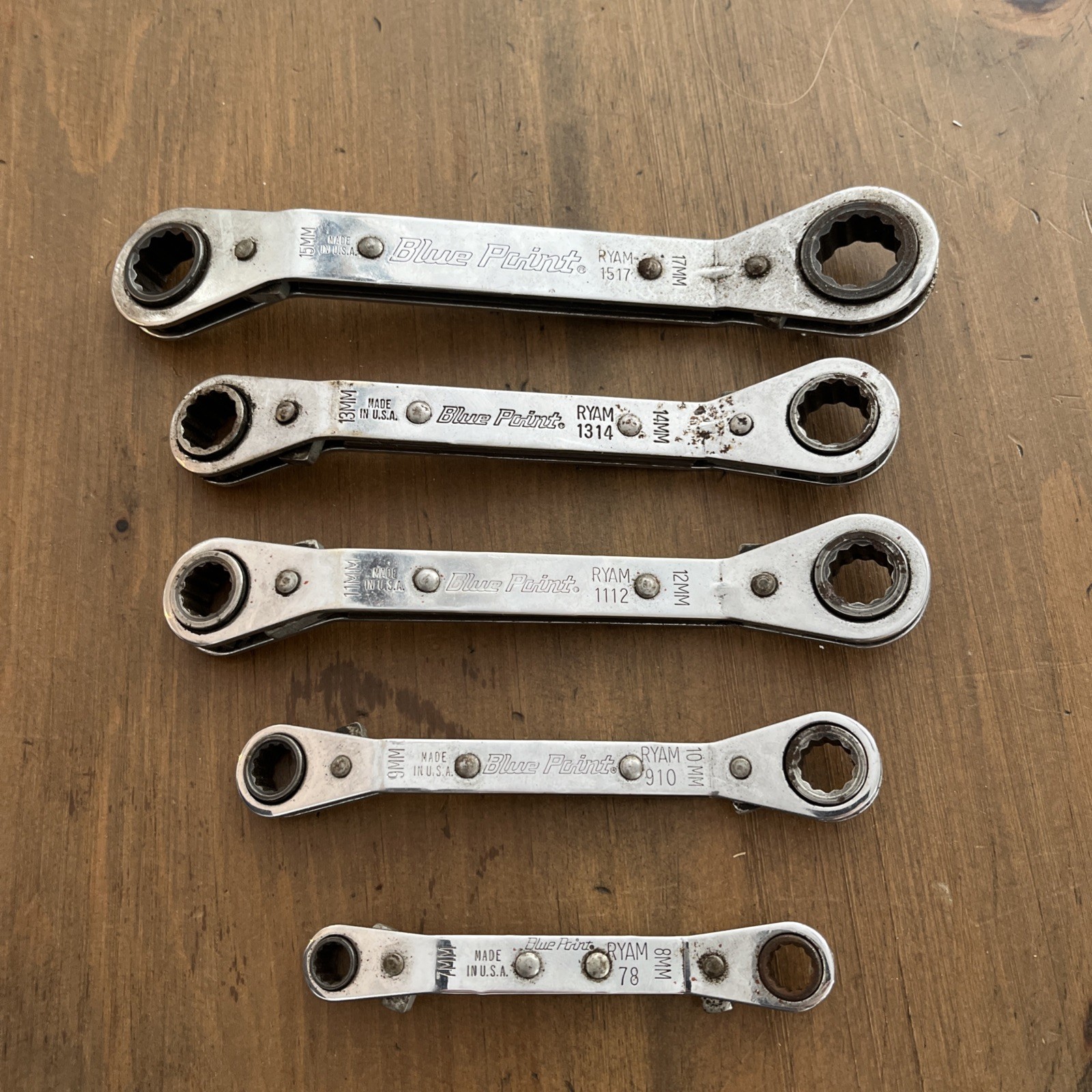 Blue-Point 12 Points metric ratchet wrench 5pc set. 7mm -17mm