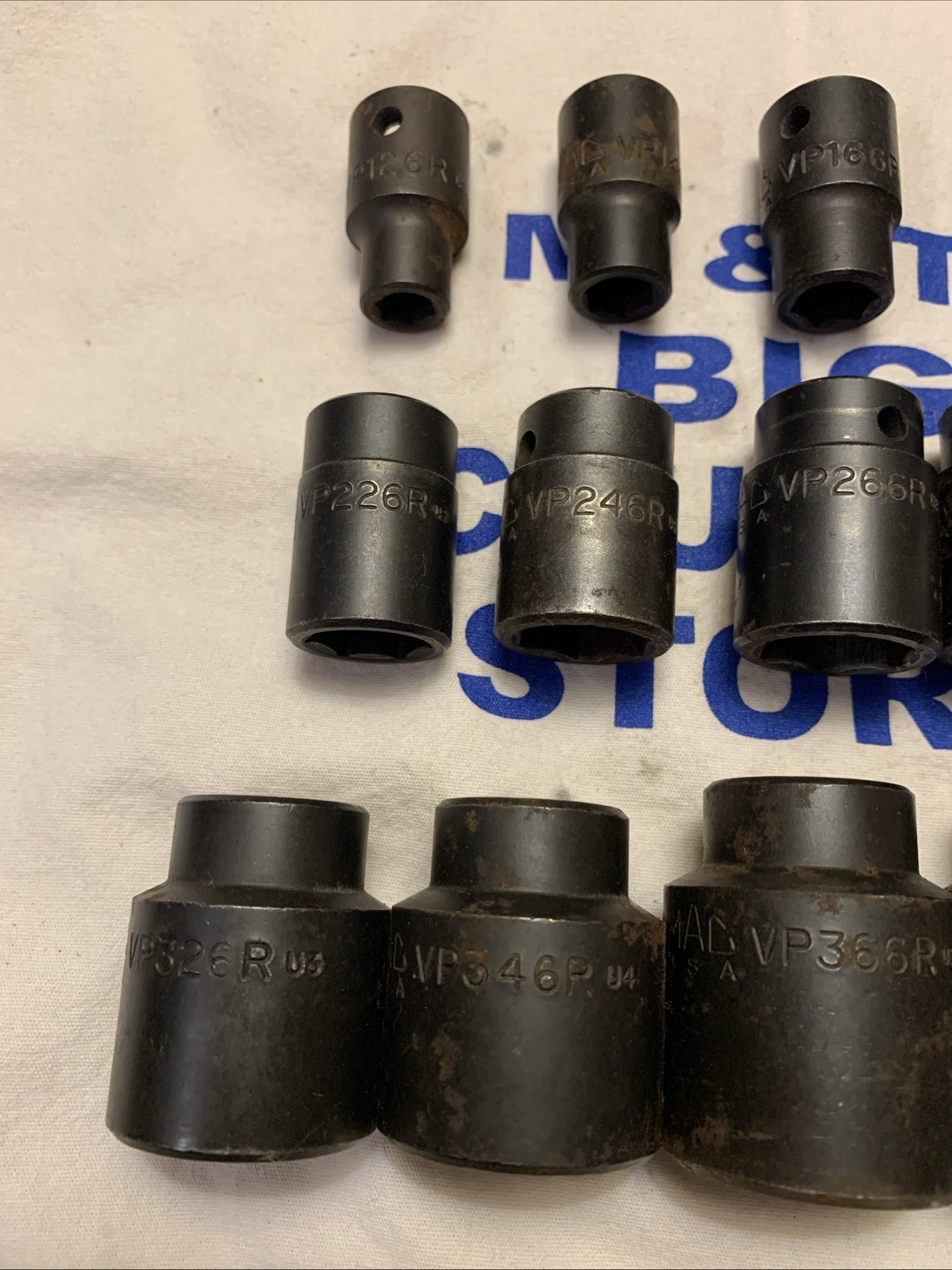 Mac Tools 1/2″ Drive 6pt SAE Shallow Impact Socket Set 3/8″ to 1-1/4″ SVP156BRPT
