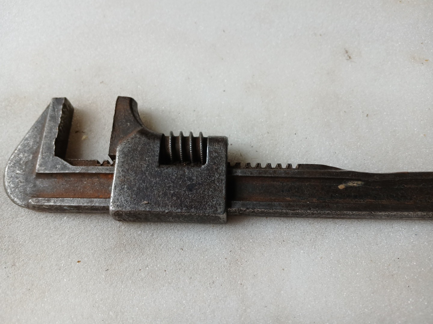 Vintage 9 In AUTO Adjustable Pipe Wrench 9″ Made In USA 9in Antique