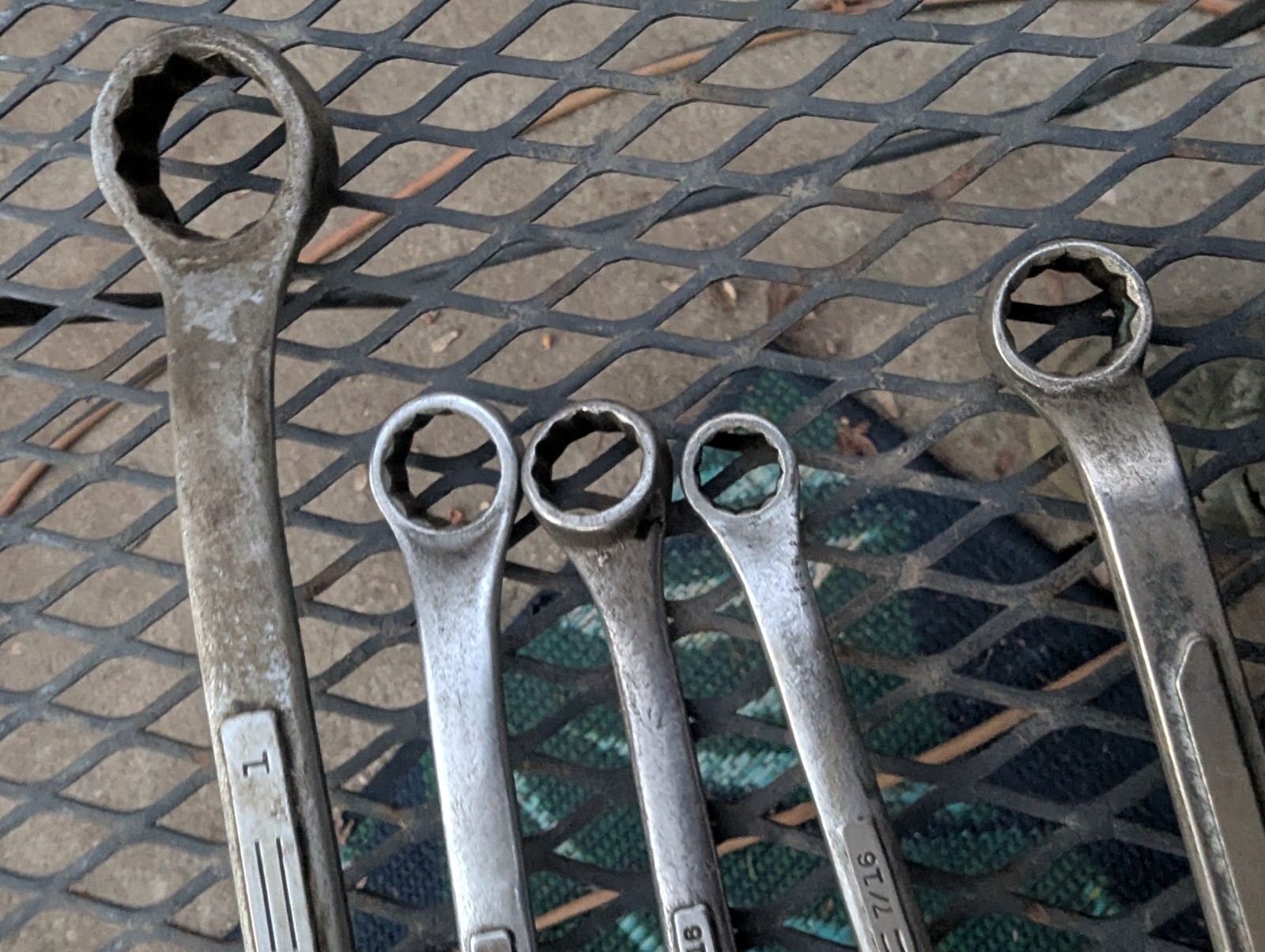 Set of 4 Craftsman & 1 Herbrand Box Wrenches SAE
