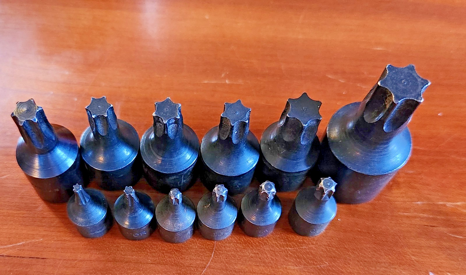 Lisle Tools USA Torx Bit Set 11 Pc. T10 thru T60 in Holder MISSING T40 Extra T50
