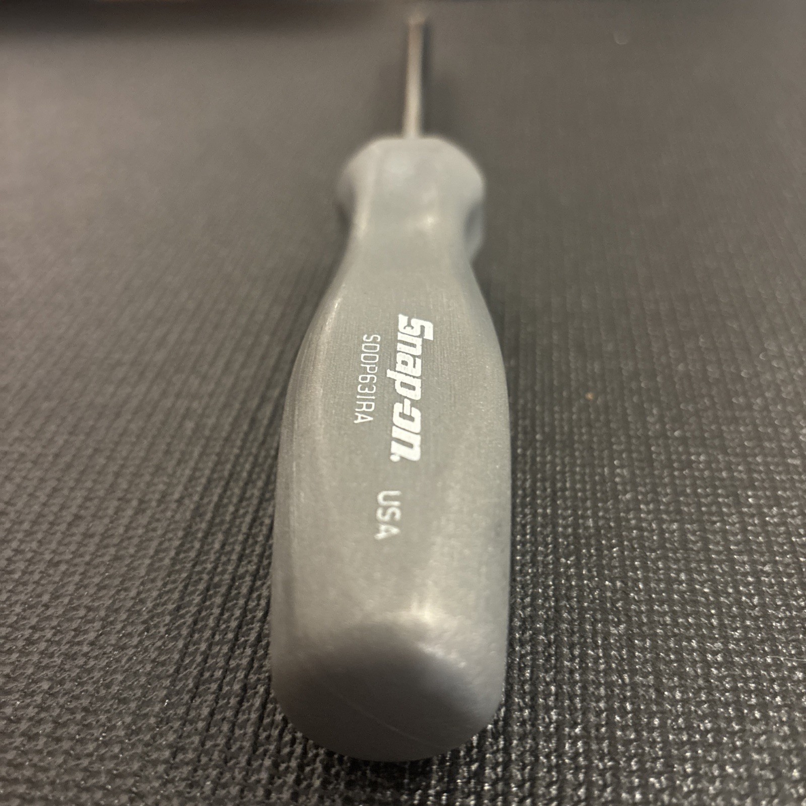 Snap-on Tools NEW DARK TITANIUM Hard Handle #3 Phillips Screwdriver SDDP63IRADT