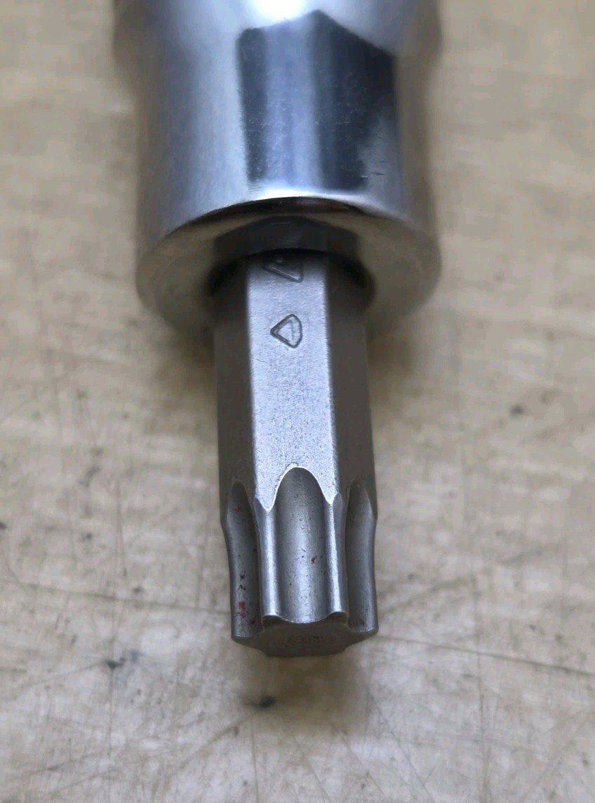 New Snap On FTX40E- 3/8″ Drive T40 Standard TORX Bit Socket Driver