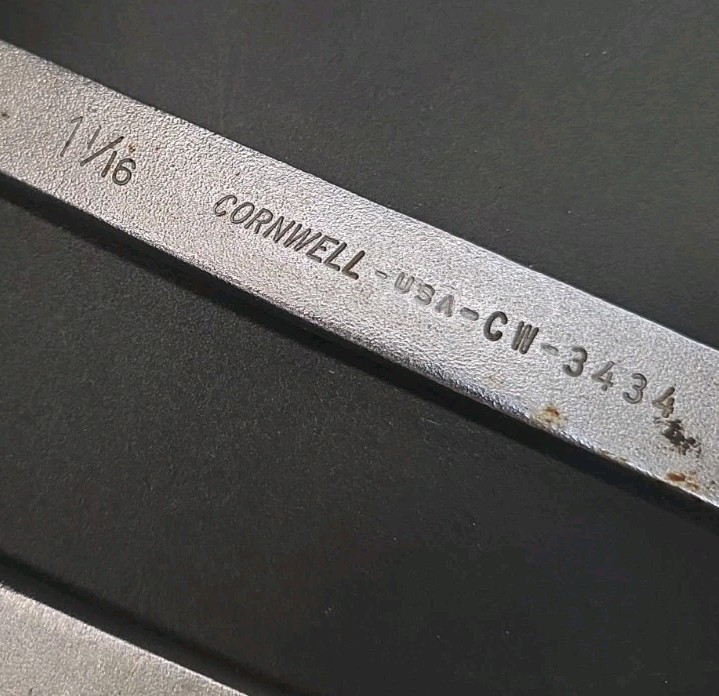 Cornwell Open End Box Wrench CW-4040 1 1/4 19″ Long & CW-3434 1 1/16 15.5″ Long
