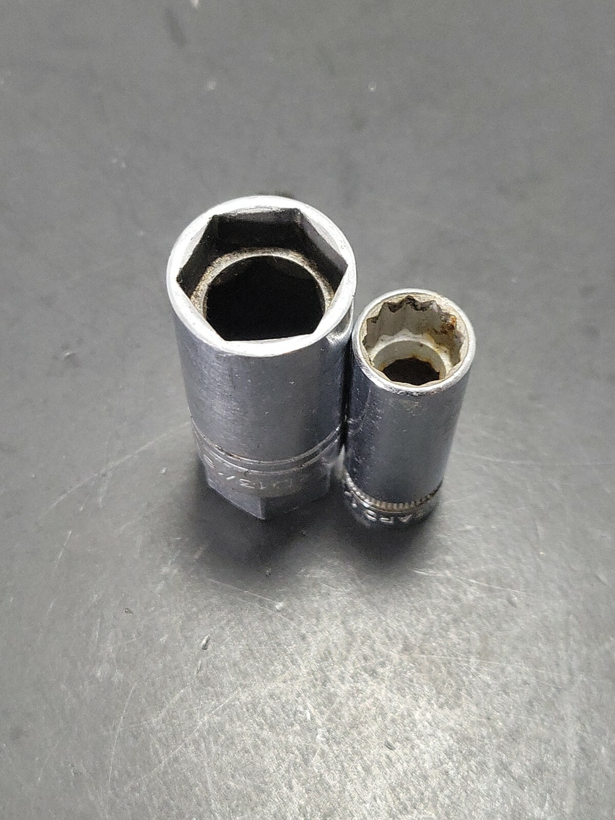 Wizard USA Deep Sockets 1/2″ H2631 13/16″ SAE 3/8″ Drive 12 Point 6 Point L1516