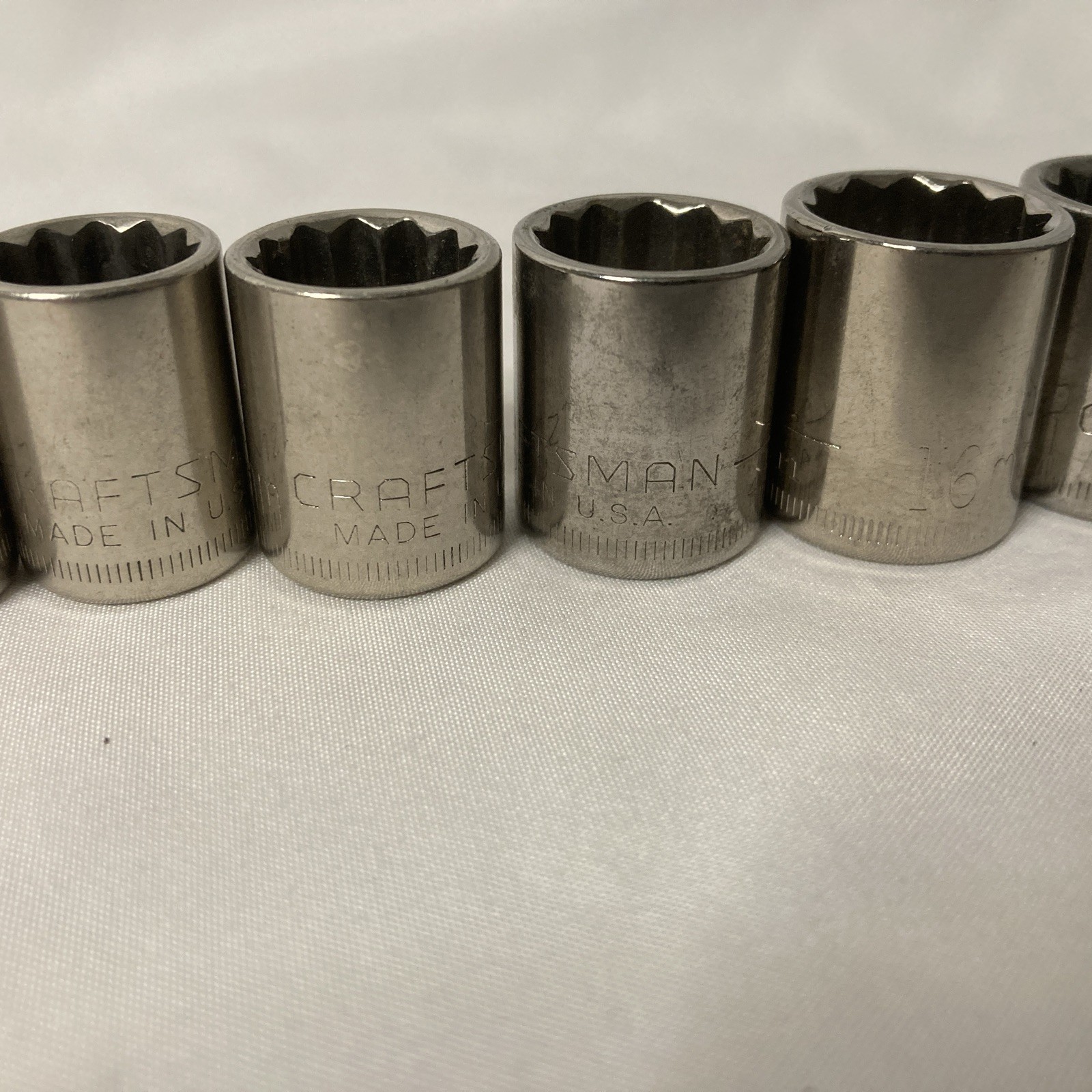 Craftsman USA 3/8″ Drive 12 pt Metric Socket Set 9mm – 19mm USA 11 piece
