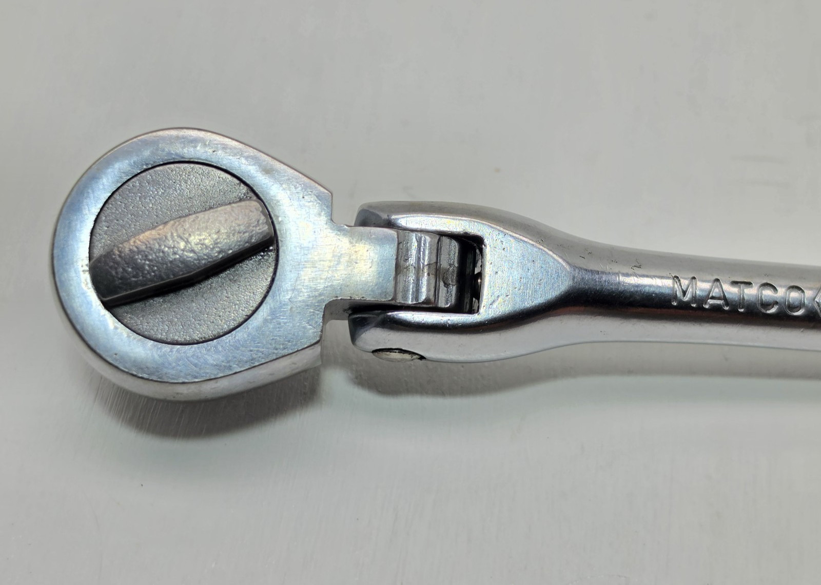 MATCO BR11NSP 3/8″ Drive Bent Handle Flex Head Ratchet Made in USA