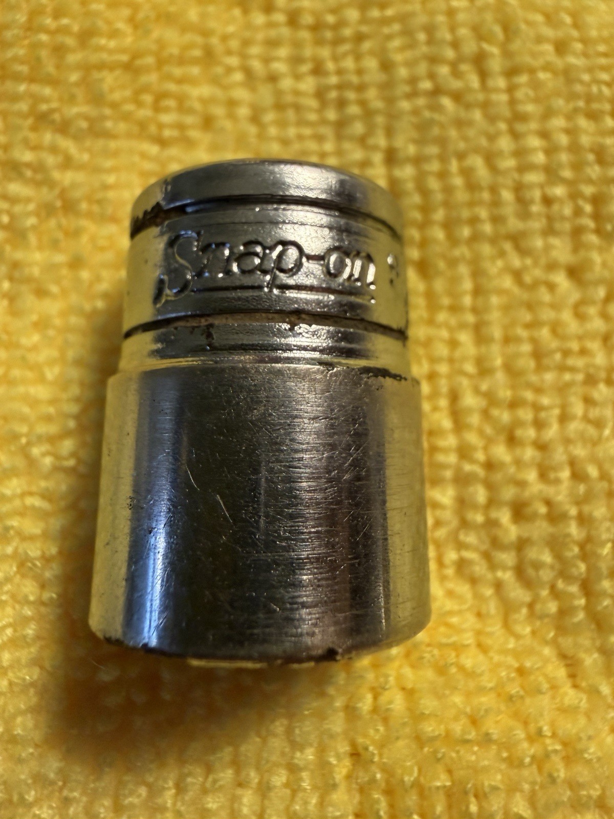 Snap-On 3/8″ Flank Drive 9/16″ 6 Point Shallow Chrome SAE Socket FS181 USA