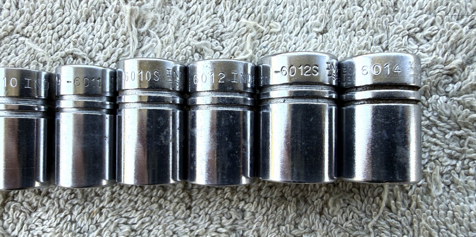 VINTAGE INDESTRO 1/4 IN DRIVE SOCKET SET NO. S6102 – AS PICTURED – L@@K NICE