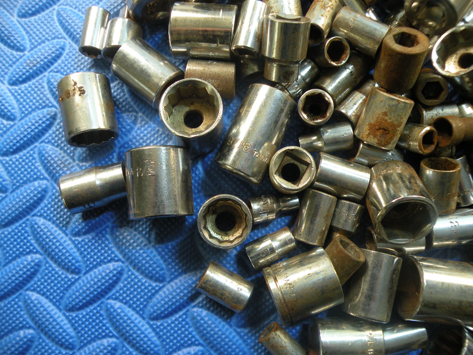 VTG | Lot of 10 LBs Various Sockets of Various Brands – Taiwan, Japan and more!