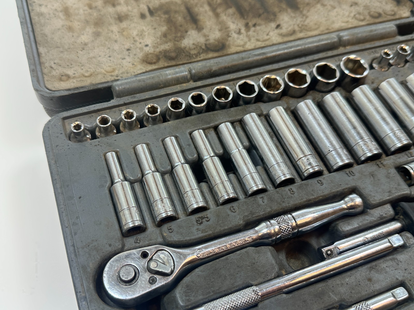 Matco Tools Silver Eagle 1/4″ Drive 50 Piece Chrome Master Socket Set SAE Metric