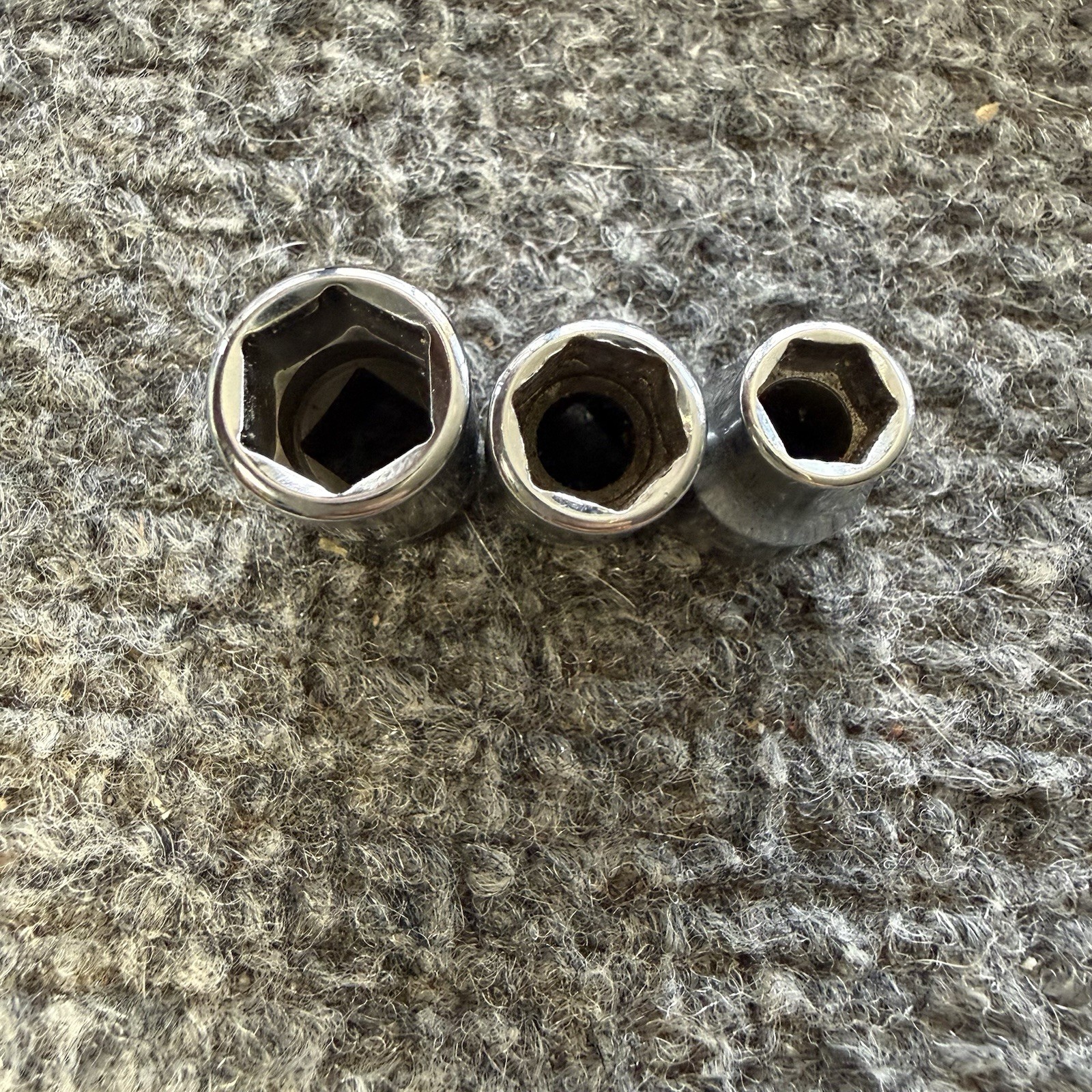 Snap-On 1/4” Drive Ratcheting Socket Set TM830 2” Extension, 3 Sockets & Ratchet