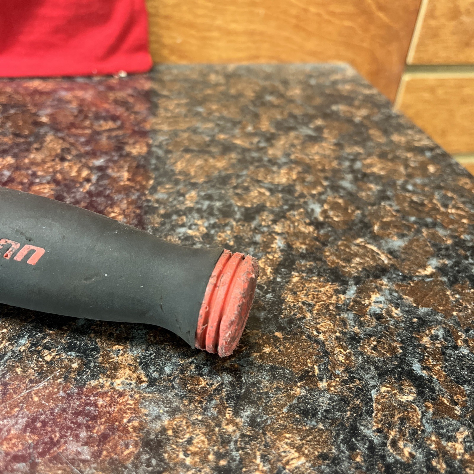 Snap-On SHL80A 1/2″ Drive Soft Grip Long Handle Ratchet (Red) – (LOOK)