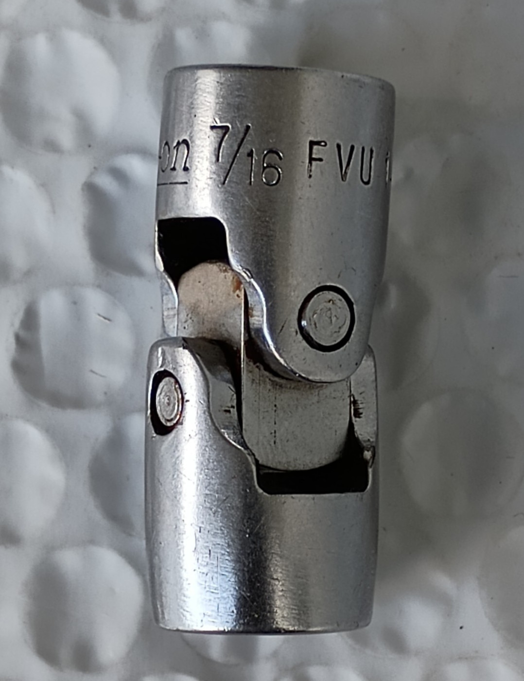 SNAP ON FVU14, 3/8″ DRIVE, 7/16″ SWIVEL/UNIV. SOCKET, SHALLOW, 12 POINT.