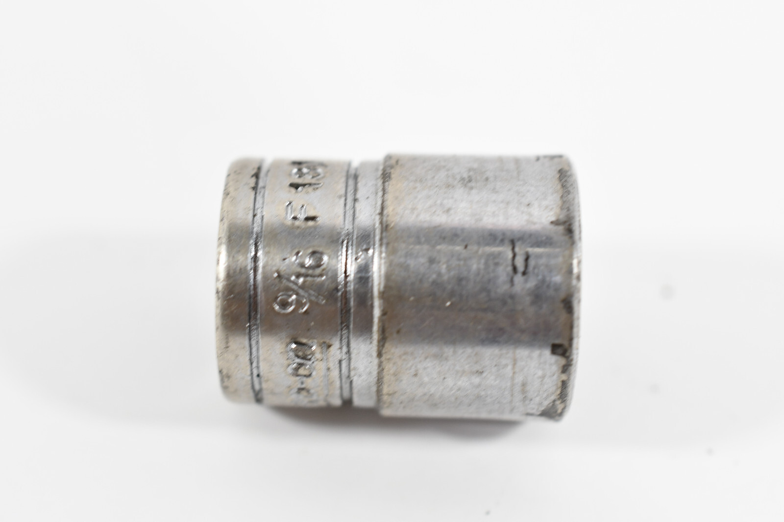 SNAP-ON Tools F181 9/16″ 3/8″ Drive SAE Shallow 12 Point Chrome Socket USA M327