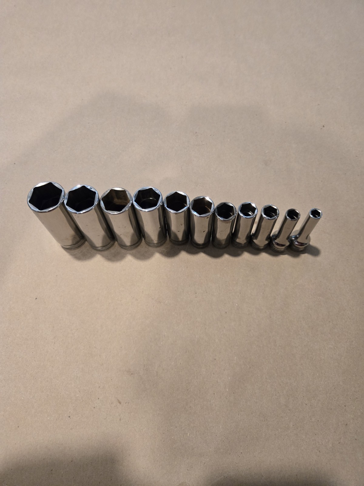 Snap On 3/8″ Drive 1/4″-7/8″ 6PT SAE Deep Chrome Sockets USA With Rack Lot Of 11