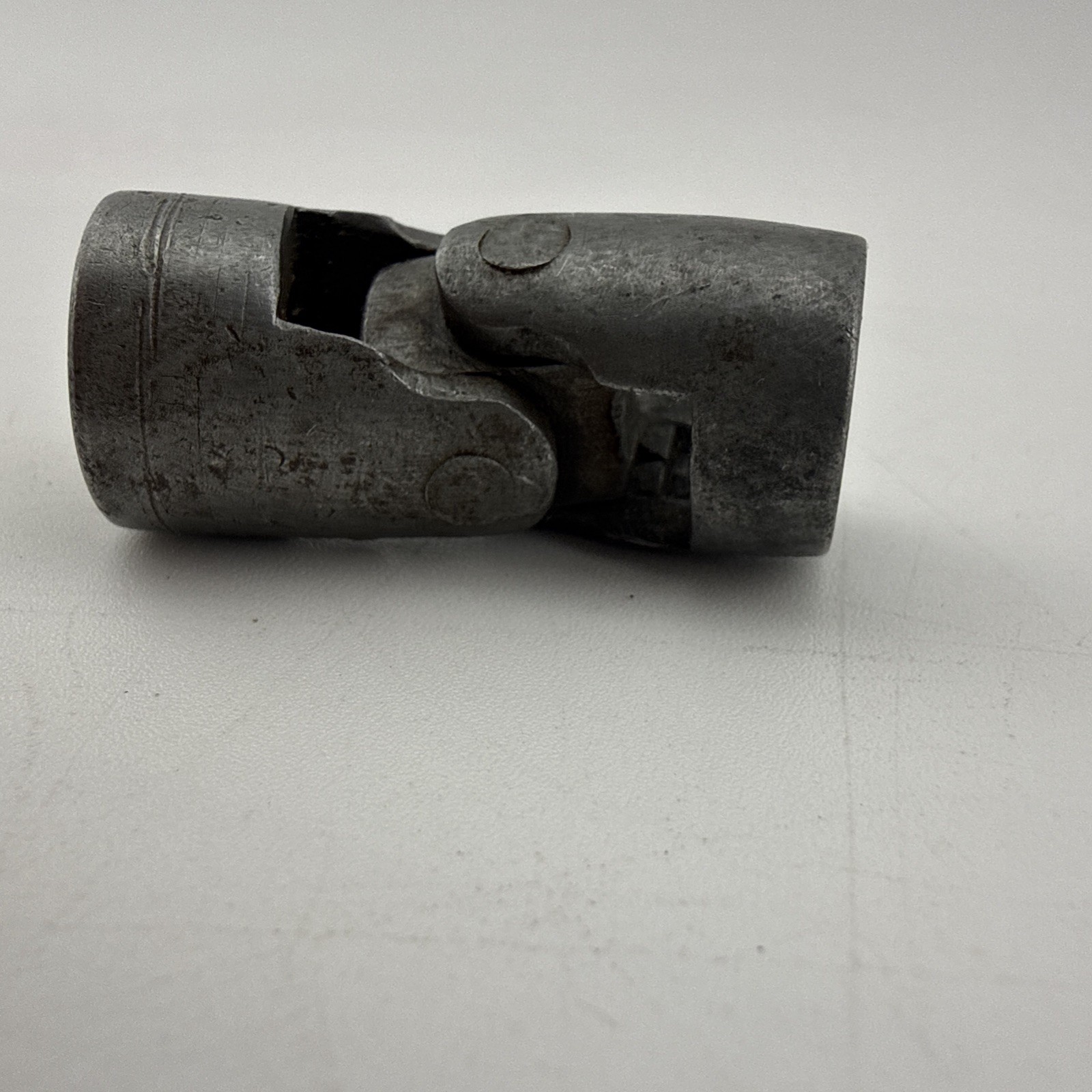 Snap-on 1/2 in Universal Swivel Socket 3/8 in Drive 6 Point USA