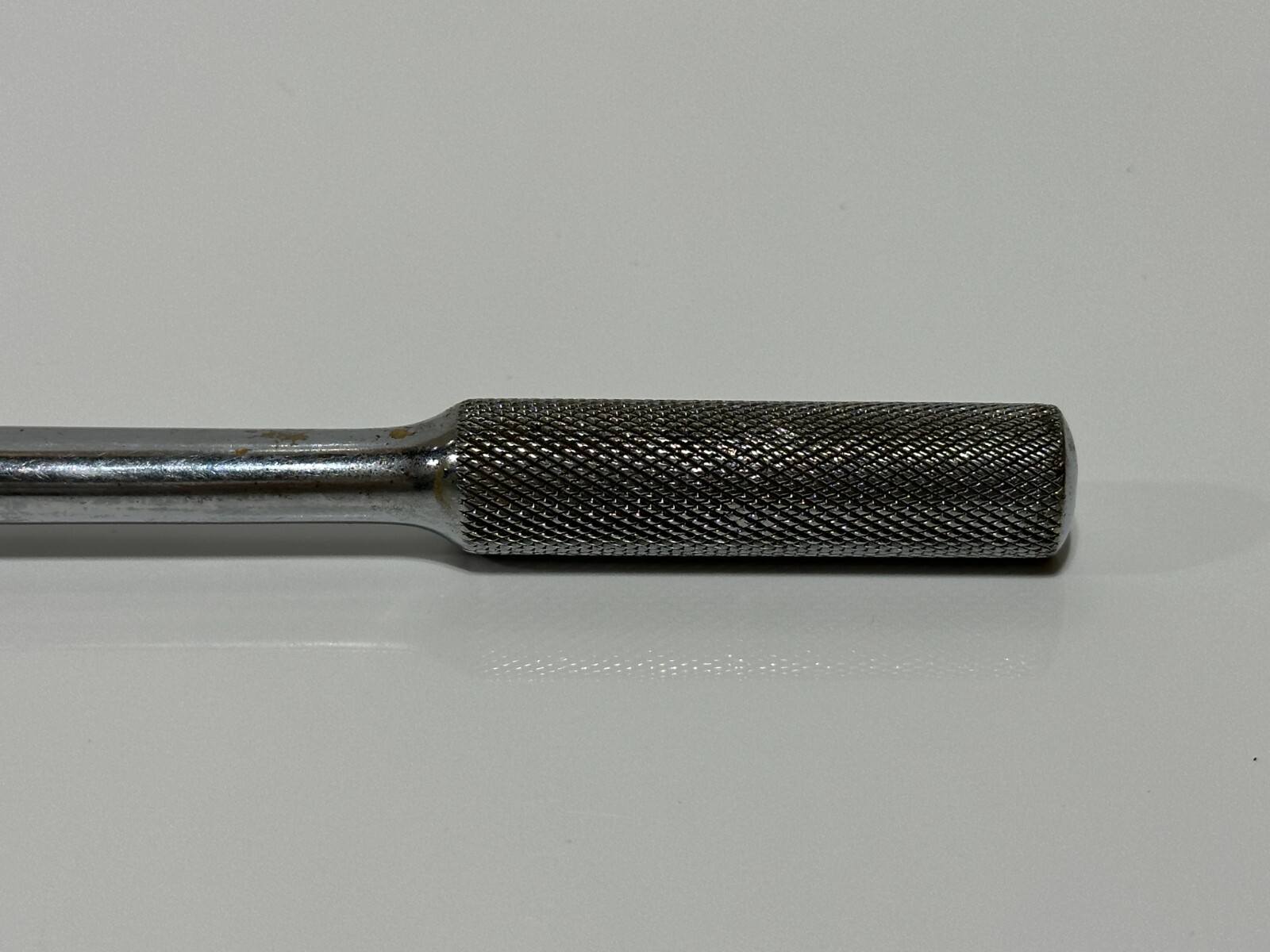 SK Tools USA 3/8″ Drive Push Button Switch Ratchet – Knurled Grip Handle