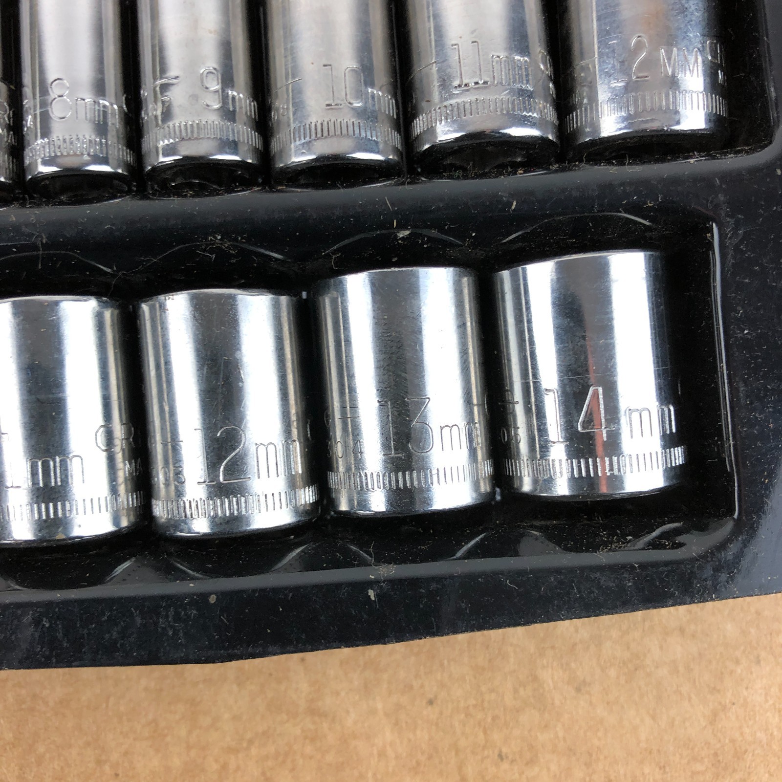 Craftsman USA Metric Socket Set 3/8” & 1/4″ Drive 4mm-14mm G -MM- 15 Pcs. Tray