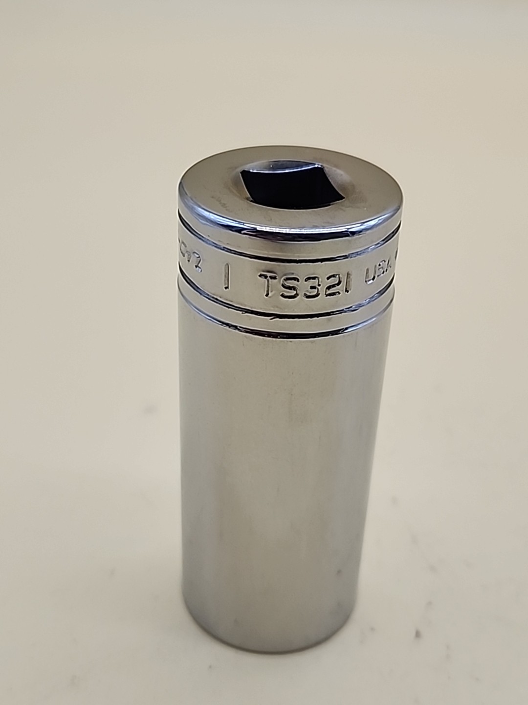 Snap- on Tools 1/2″ Drive 1″ SAE Deep 6 Point Chrome Socket TS321 USA