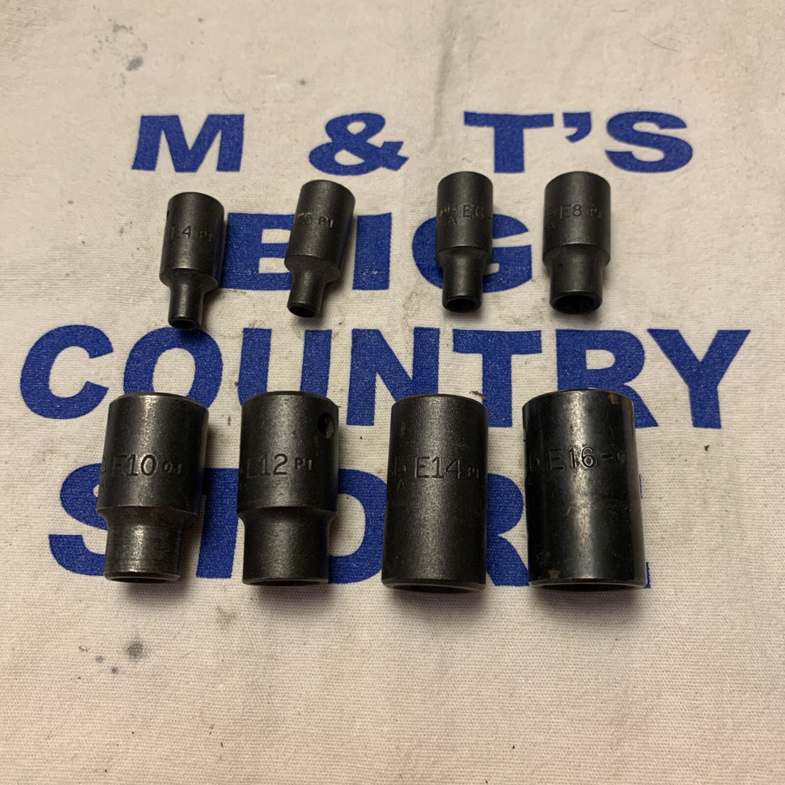 Mac Tools USA 1/4″ & 3/8″ Drive 8pc E4-E16 Inverted Star Socket Set