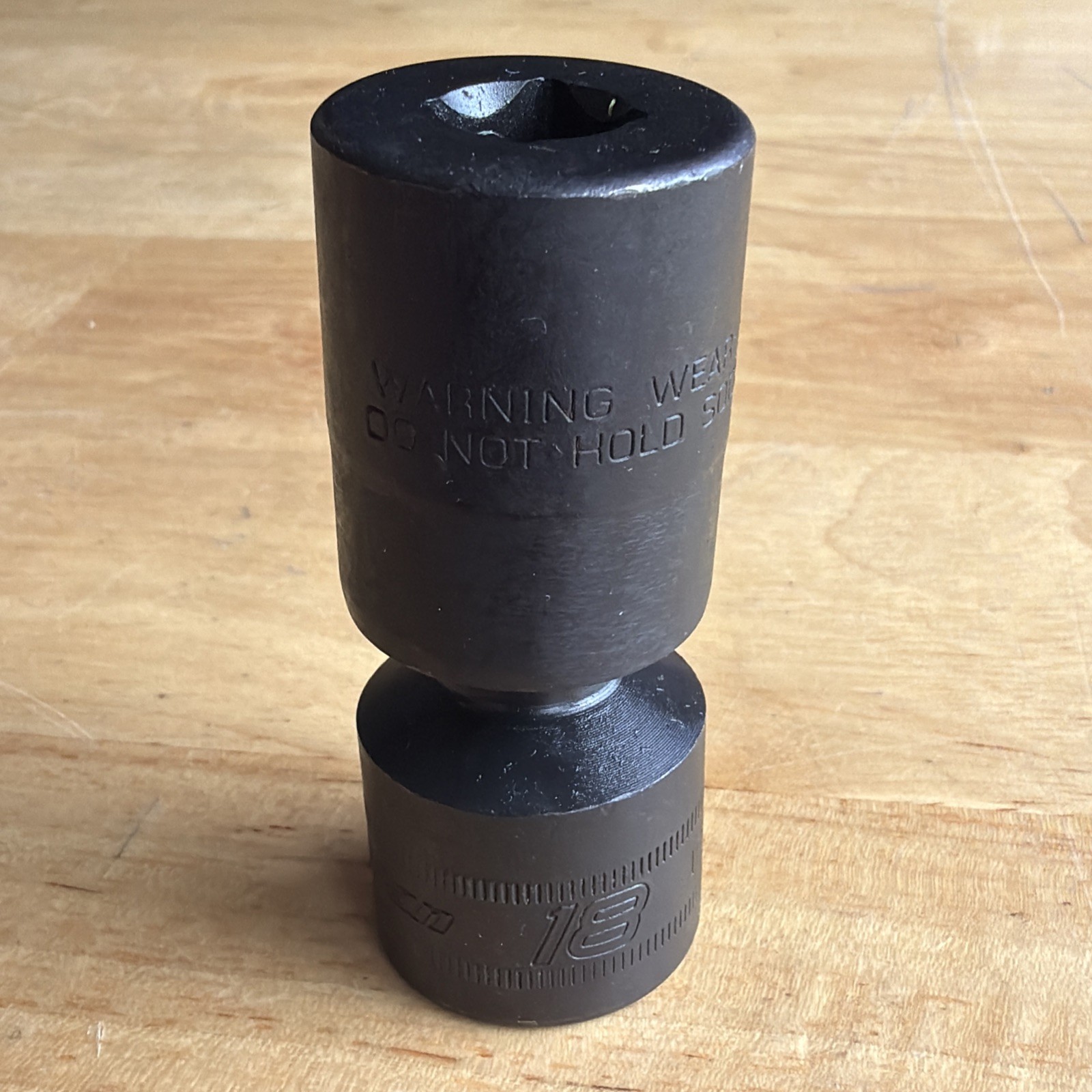 Snap On Tools 18mm Universal Swivel Impact Socket 3/8″ Drive IPFM18C NEW 2026